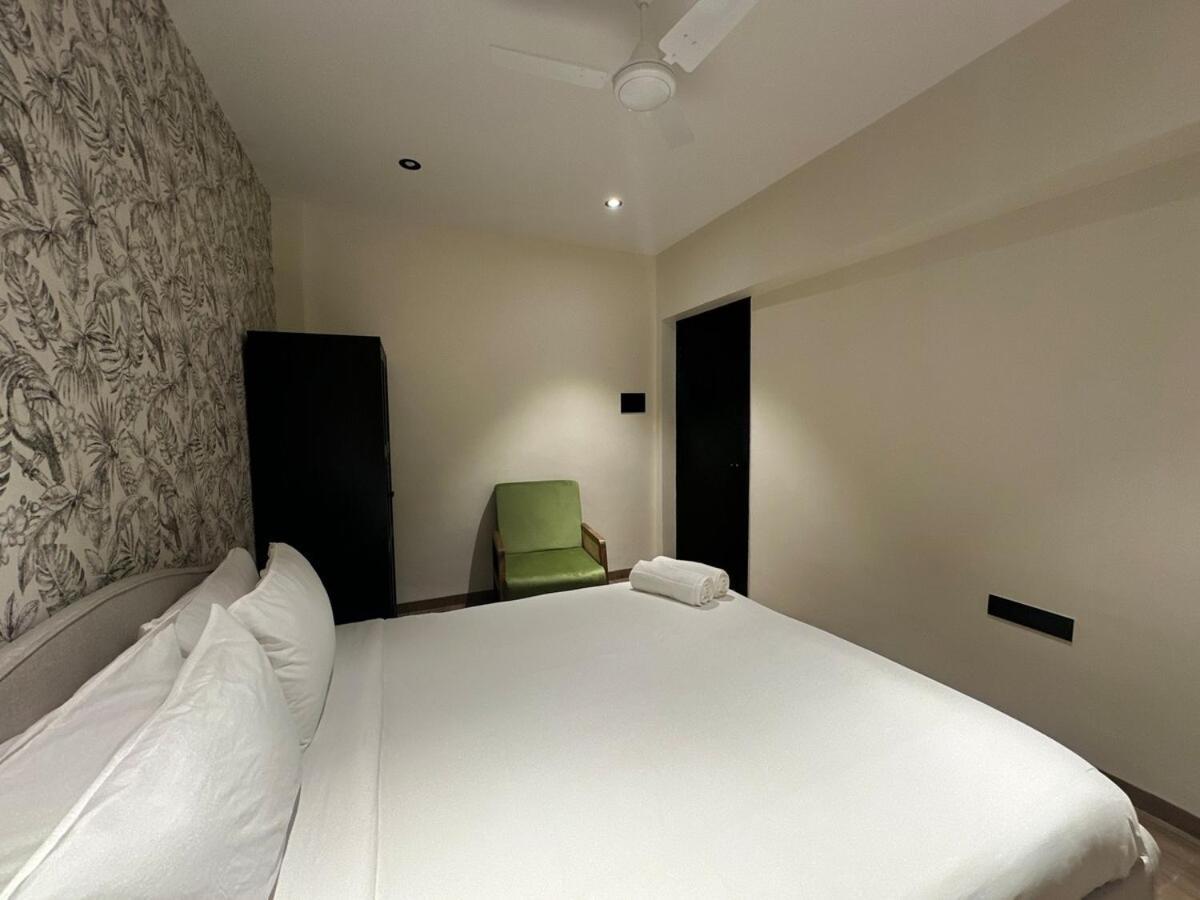 Apartament Plush Bandra West - Luxury 2bhk & Study