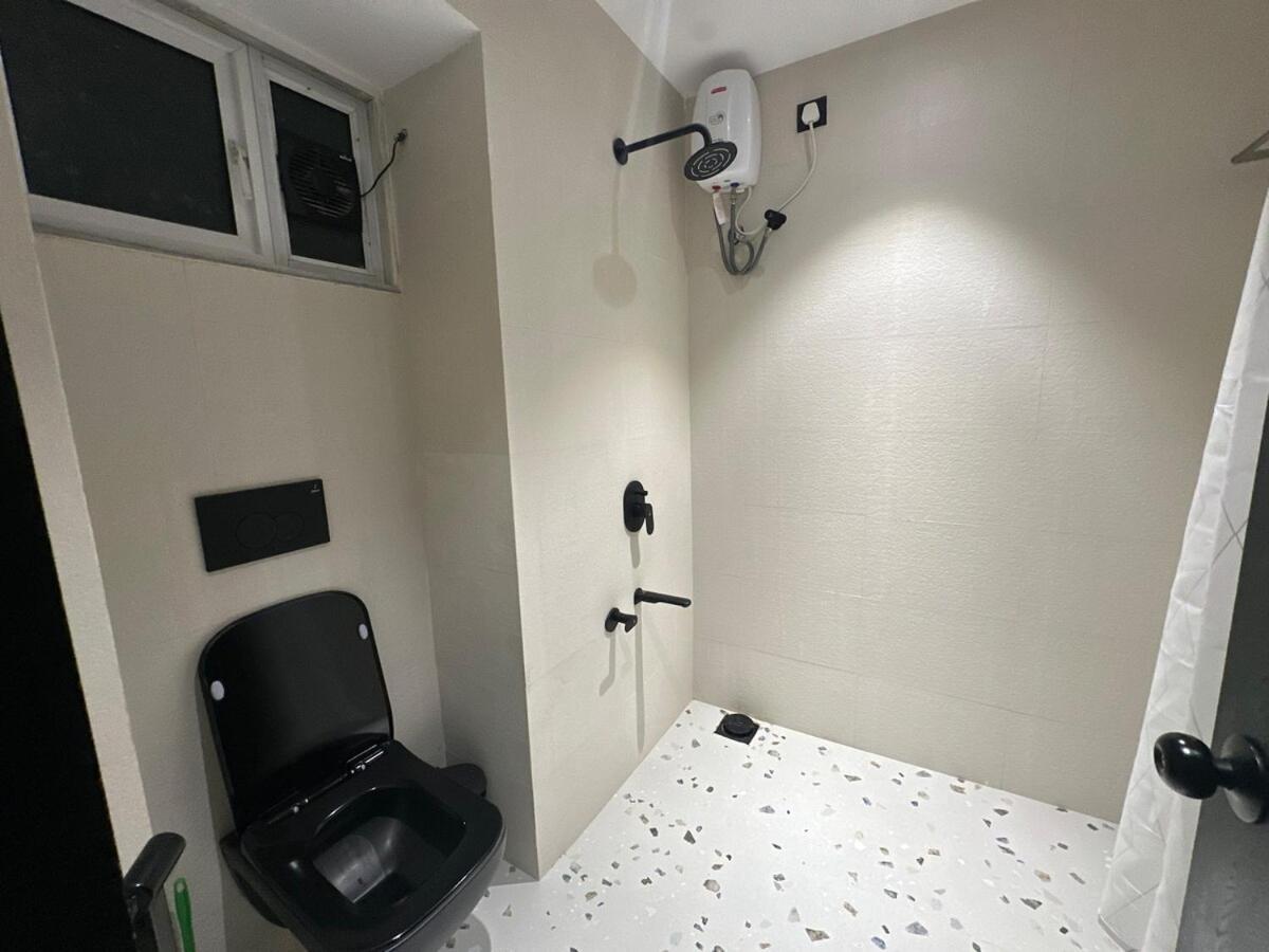 Plush Bandra West - Luxury 2bhk & Study Apartament *